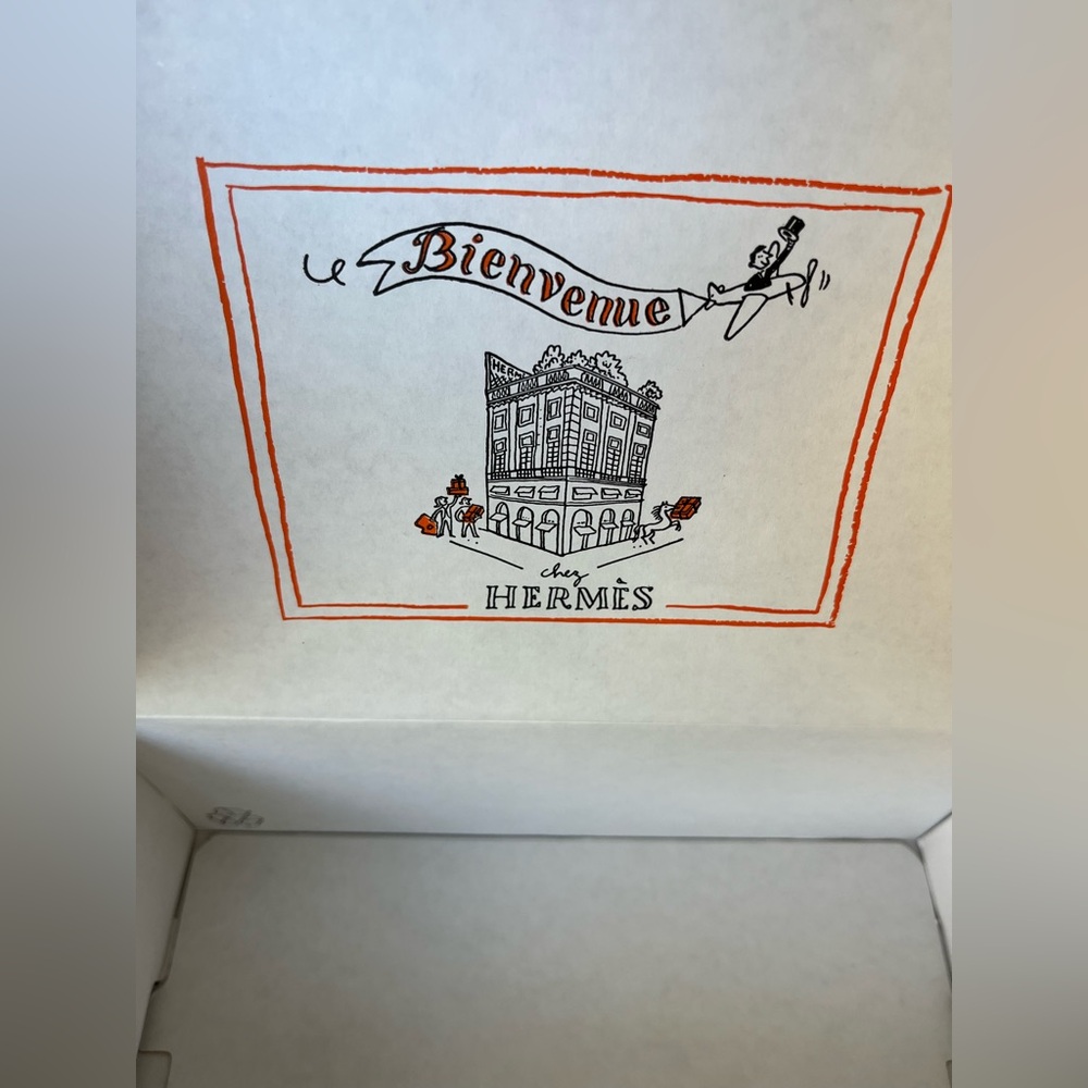 Authentic Hermes Box - Picture 2 of 4